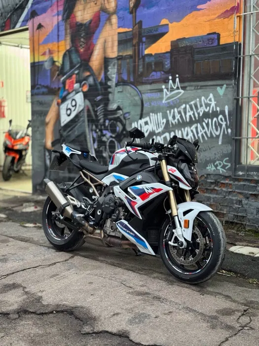 BMW S1000
