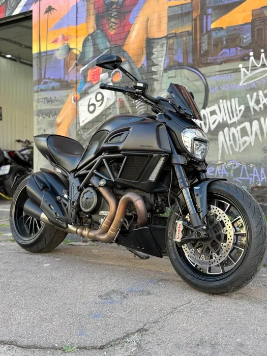 Ducati Diavel 1200