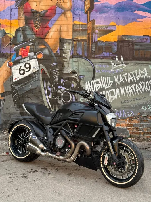 Ducati Diavel 1200
