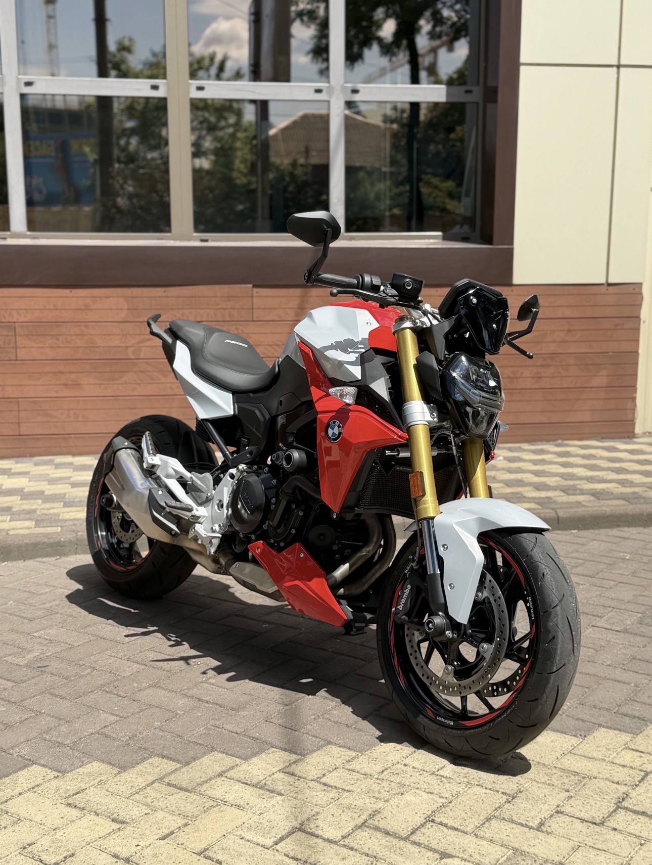 BMW F900R