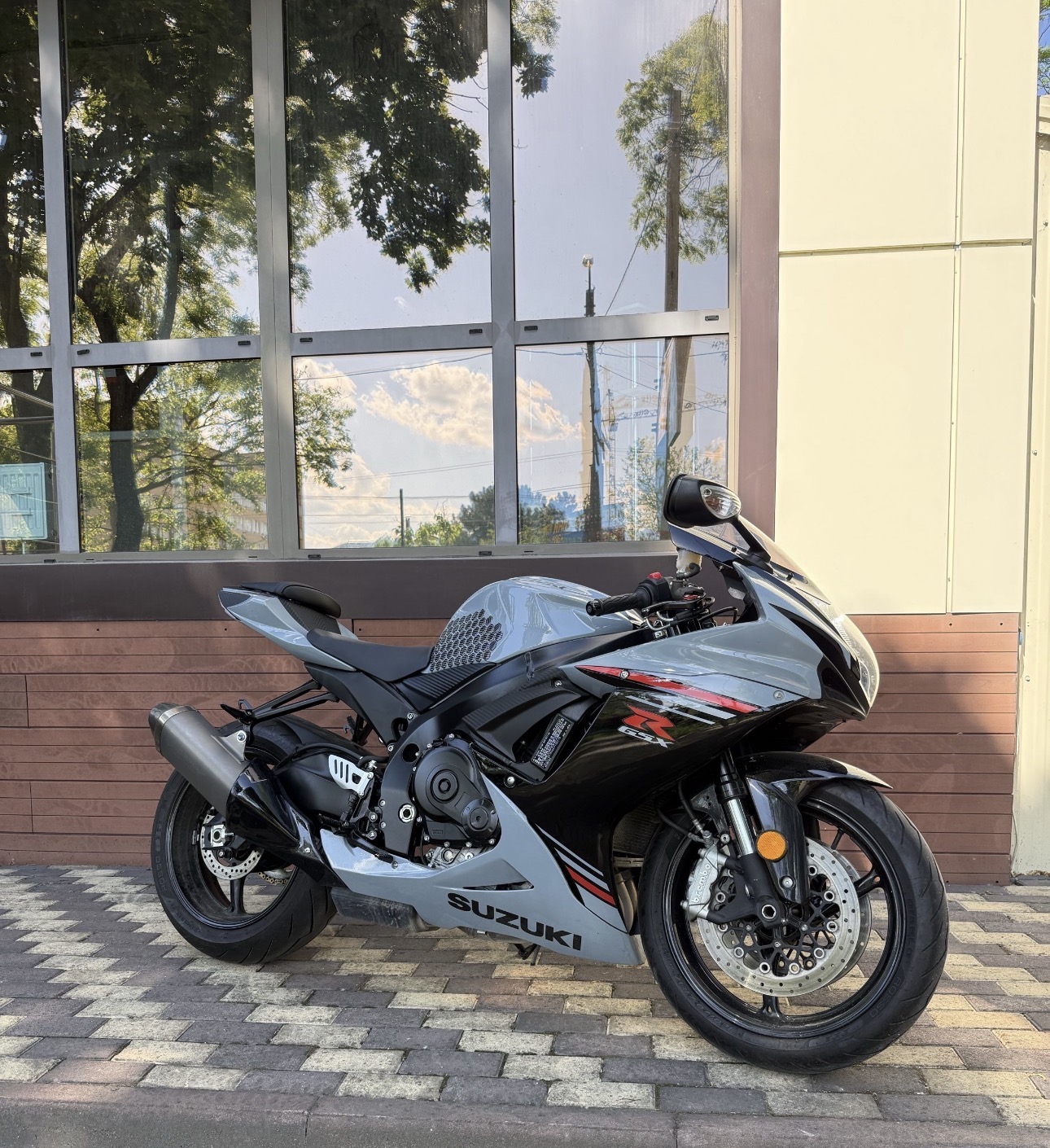 Suzuki GSX-R 750