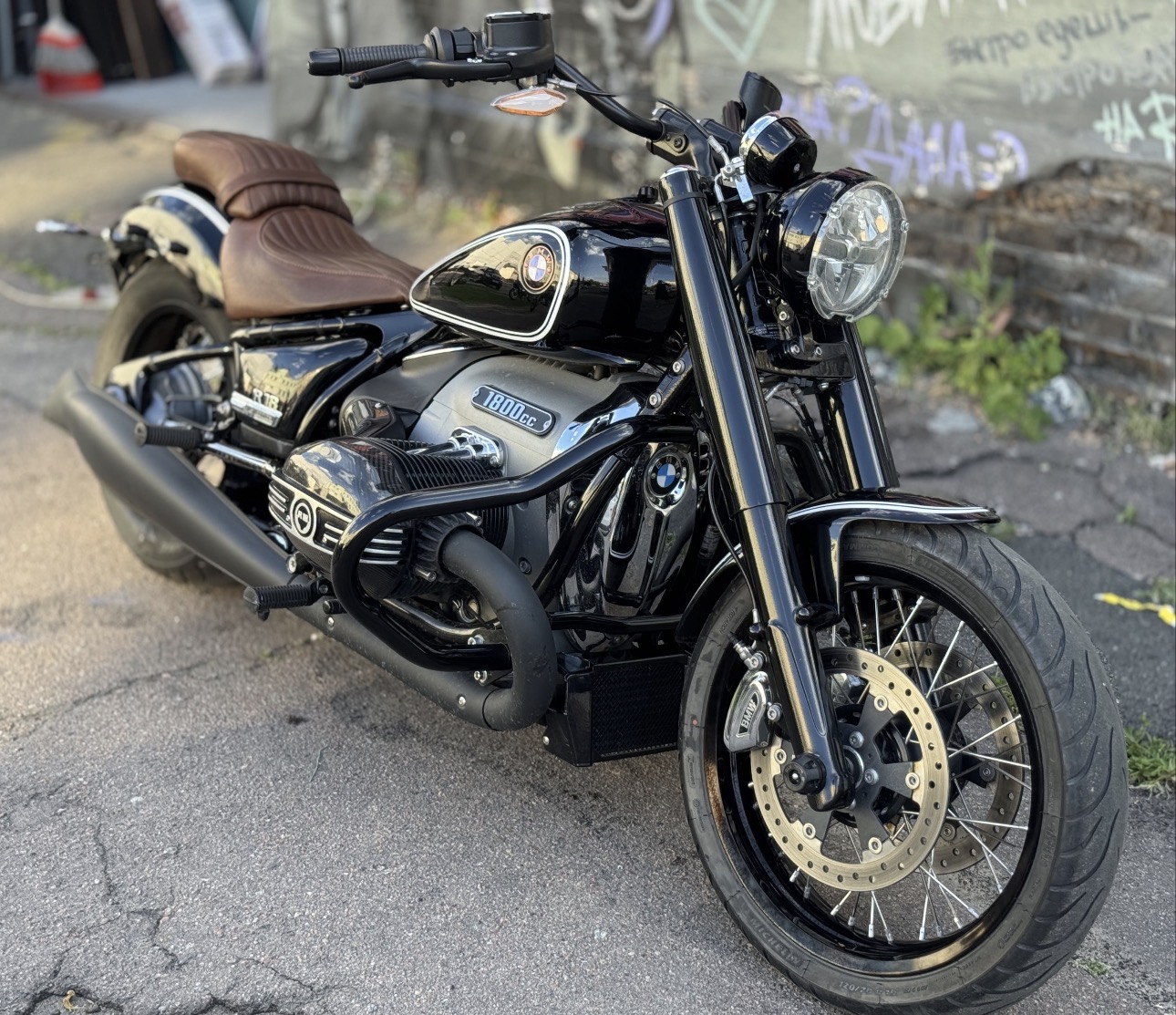 BMW R18