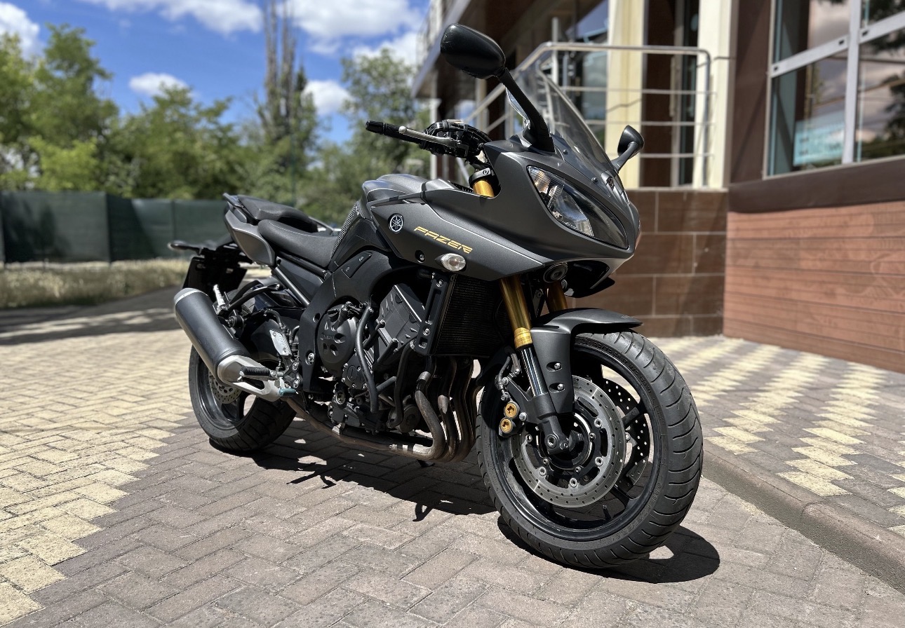 Yamaha FZ8