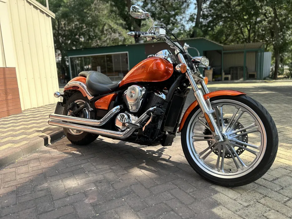 Kawasaki Vulcan VN900 Custom